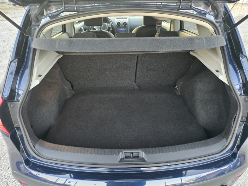 Nissan Qashqai 2.0i 141K.C. / 4X4 / АВТОМАТ / НАВИ / КЛИМАТРОНИК, снимка 15 - Автомобили и джипове - 50385265