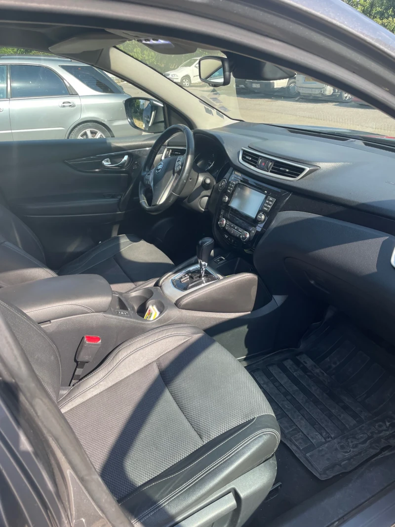 Nissan Qashqai 1.6DCI, снимка 8 - Автомобили и джипове - 52048566