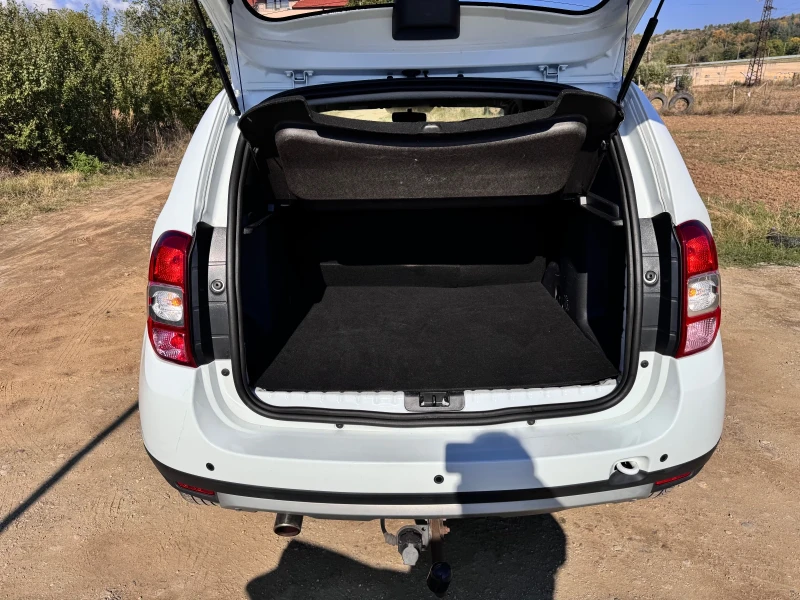 Dacia Duster 1.5DCI/4x4/PRESTIGE, снимка 14 - Автомобили и джипове - 52101512