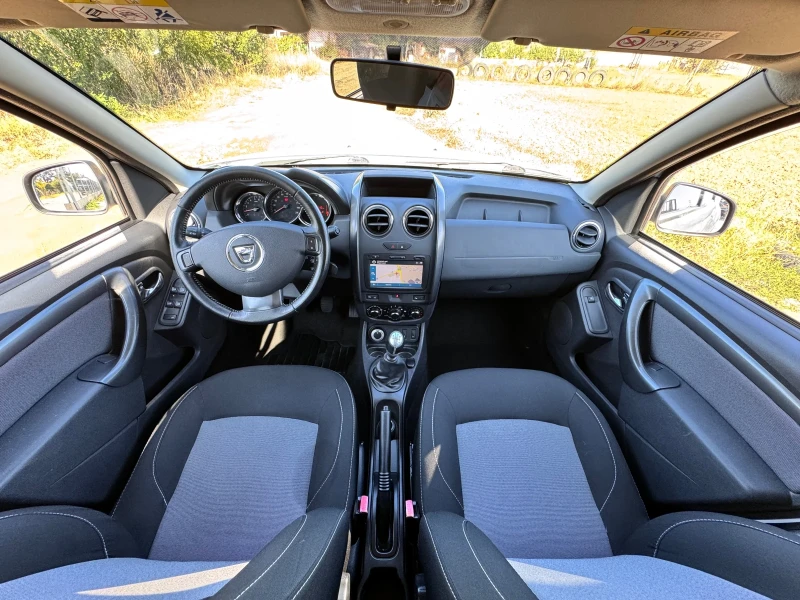 Dacia Duster 1.5DCI/4x4/PRESTIGE, снимка 9 - Автомобили и джипове - 52101512