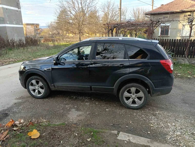 Chevrolet Captiva, снимка 9 - Автомобили и джипове - 52549948