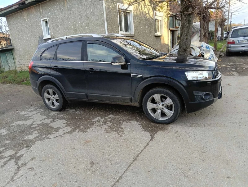 Chevrolet Captiva, снимка 15 - Автомобили и джипове - 52549948