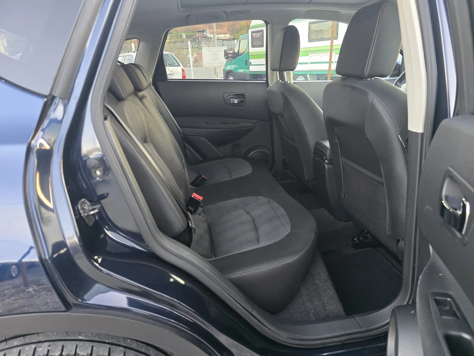 Nissan Qashqai 2.0i 141K.C. / 4X4 /  /  /  | Mobile.bg   12