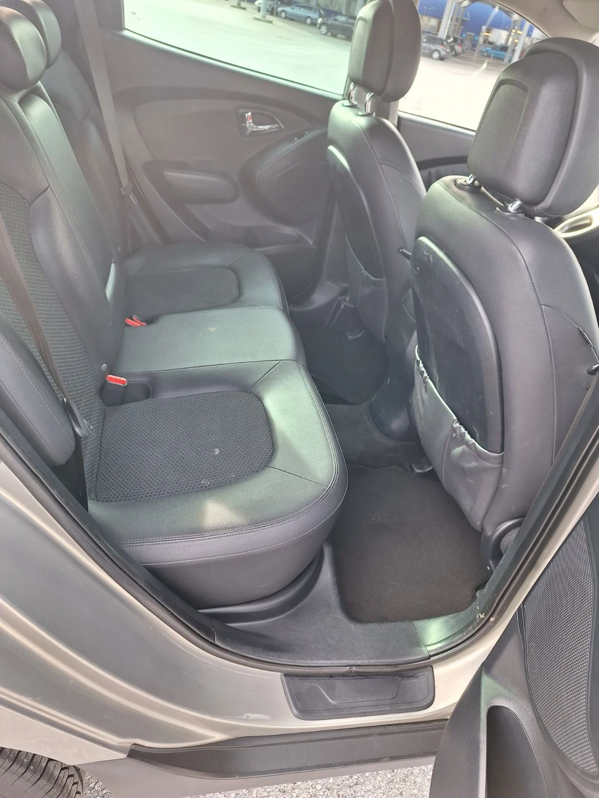 Hyundai IX35, снимка 12 - Автомобили и джипове - 53775078