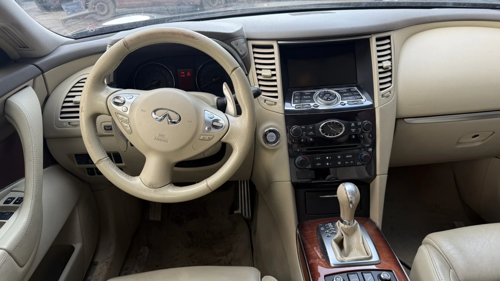 Infiniti Fx 37, снимка 3 - Автомобили и джипове - 53782914