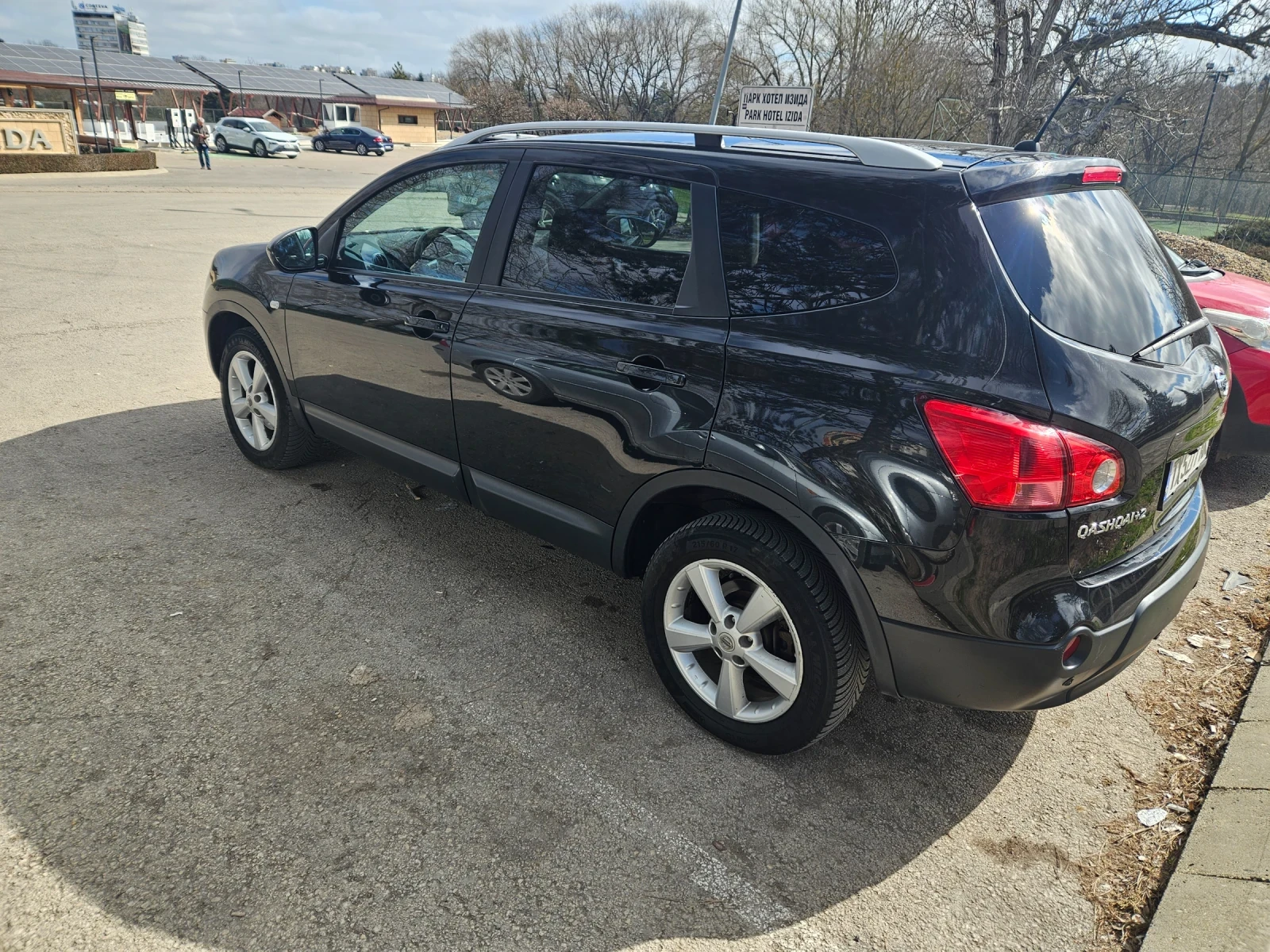 Nissan Qashqai, снимка 5 - Автомобили и джипове - 53815692