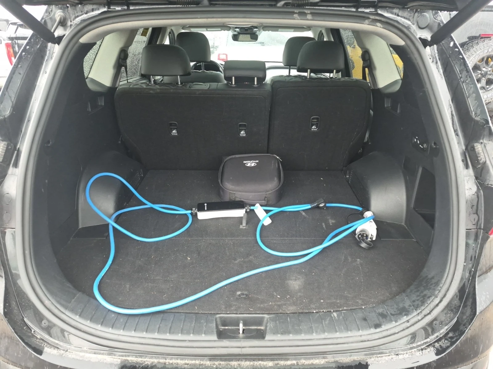 Hyundai Santa fe Plug-in Hybrid * Сервизна история * , снимка 10 - Автомобили и джипове - 54102411