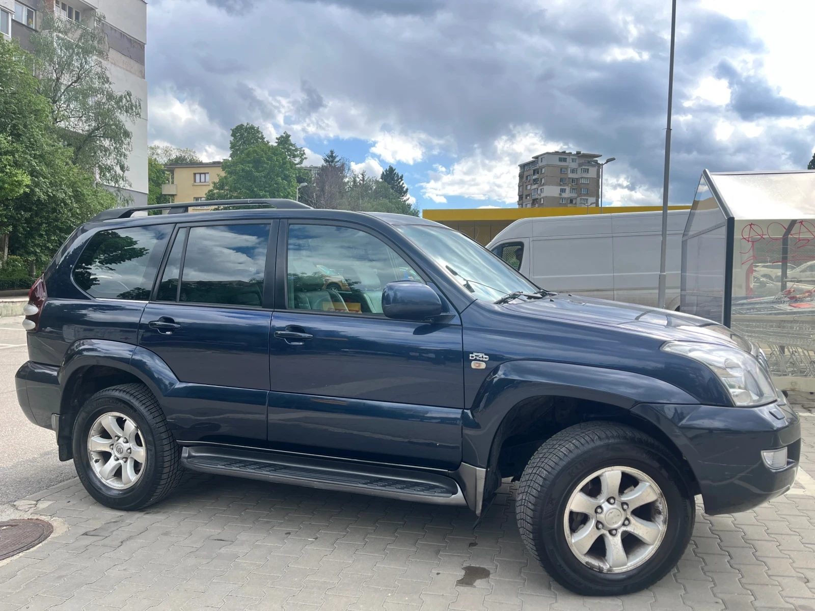 Toyota Land cruiser, снимка 3 - Автомобили и джипове - 54896956