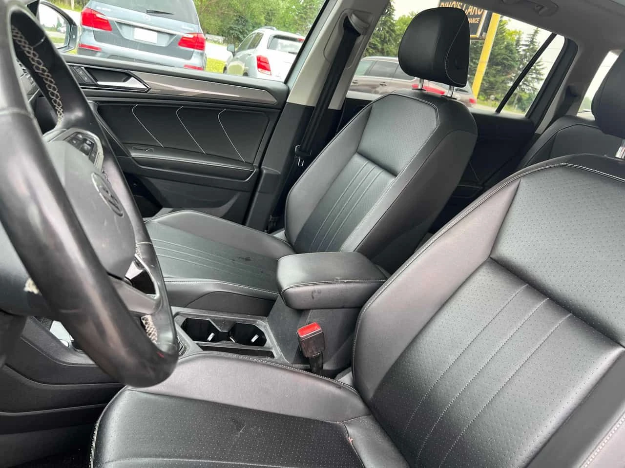 VW Tiguan Comfortline/КОЖА/ПАНО/ПОДГРЕВ/CARFAX/ФИНАНСИРАНЕ, снимка 6 - Автомобили и джипове - 54904361