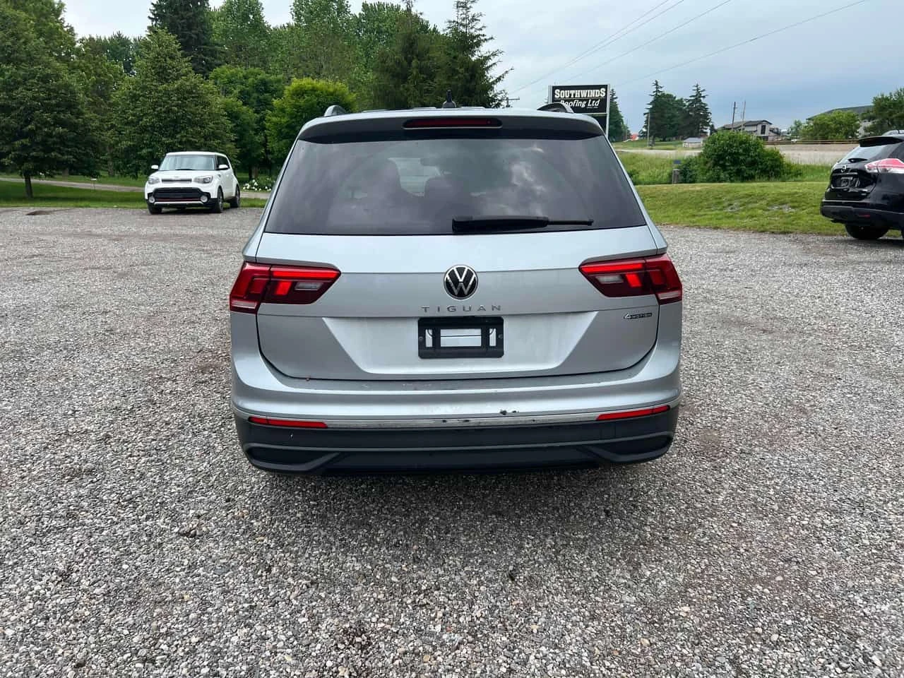 VW Tiguan Comfortline/КОЖА/ПАНО/ПОДГРЕВ/CARFAX/ФИНАНСИРАНЕ, снимка 5 - Автомобили и джипове - 54904361