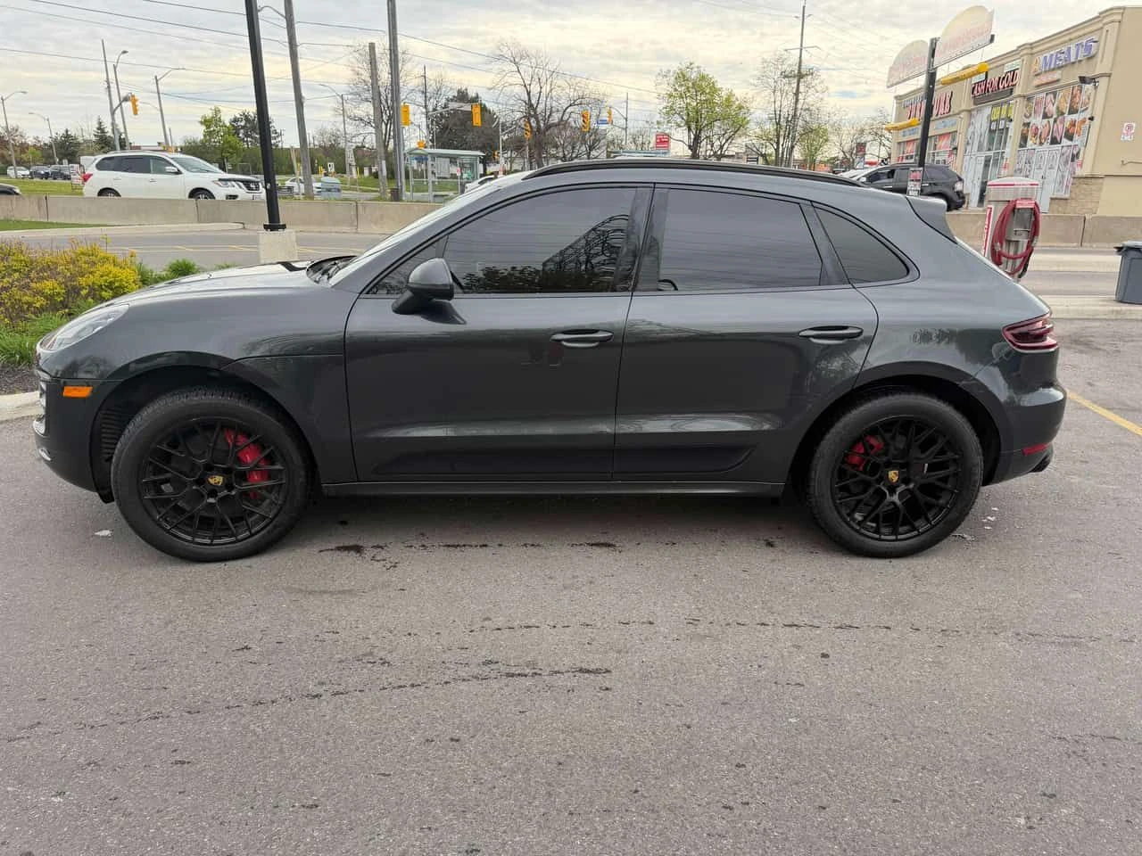Porsche Macan * GTS * КОЖА/АЛКАНТАРА* ПАНОРАМА* ПРЕДСТАВИТЕЛСТВО, снимка 3 - Автомобили и джипове - 55613926