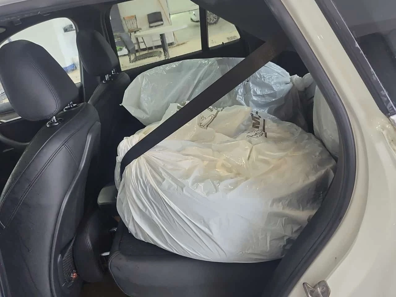 BMW X1 XDRIVE28I / ПАНОРАМА / ПОДГРЕВИ / 2 ЧИФТА ГУМИ , снимка 12 - Автомобили и джипове - 55798672