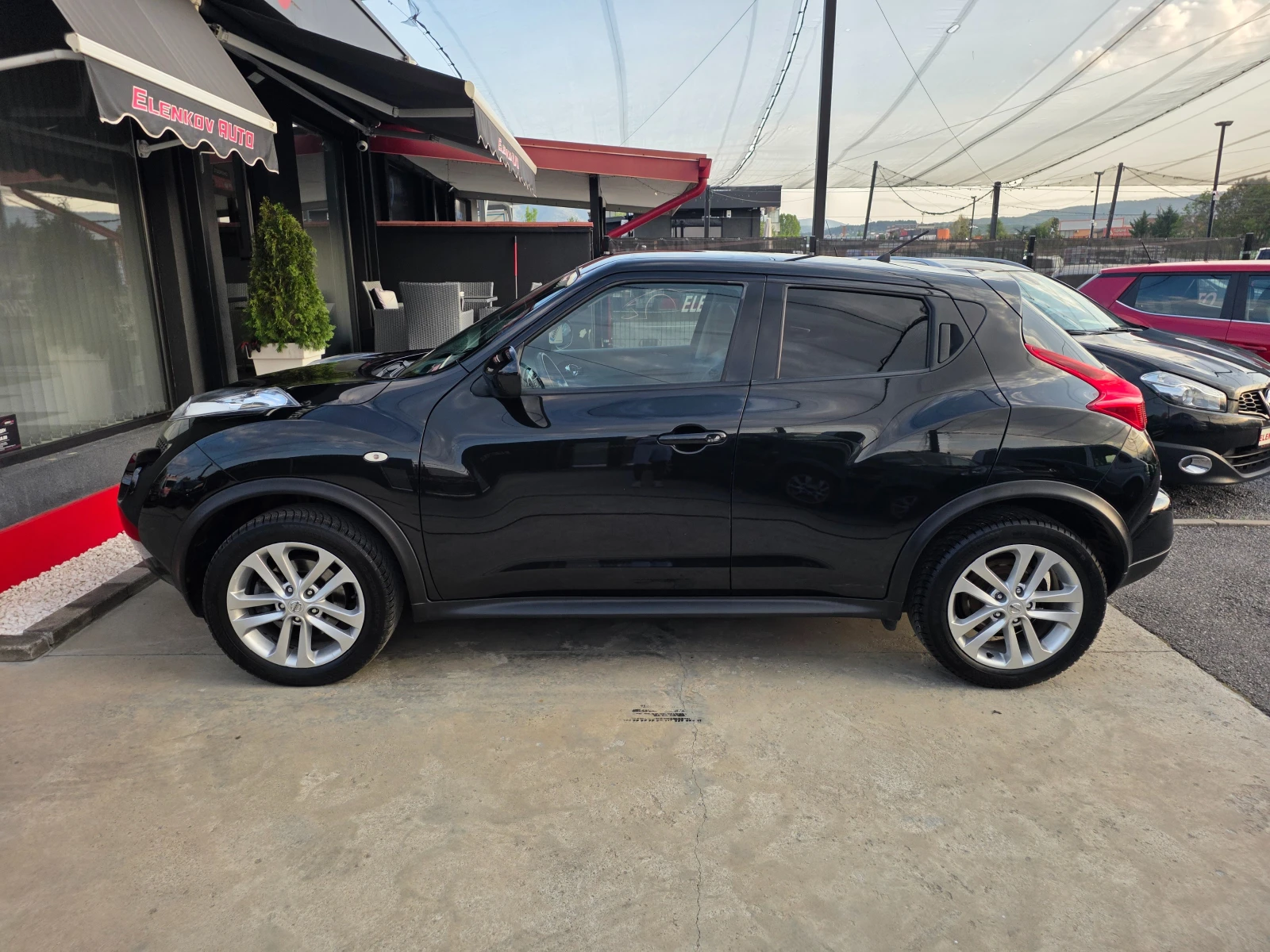 Nissan Juke 1.6 TURBO-190к.с 4х4-АВТОМАТИК-ШВЕЙЦАРИЯ, снимка 4 - Автомобили и джипове - 55891937