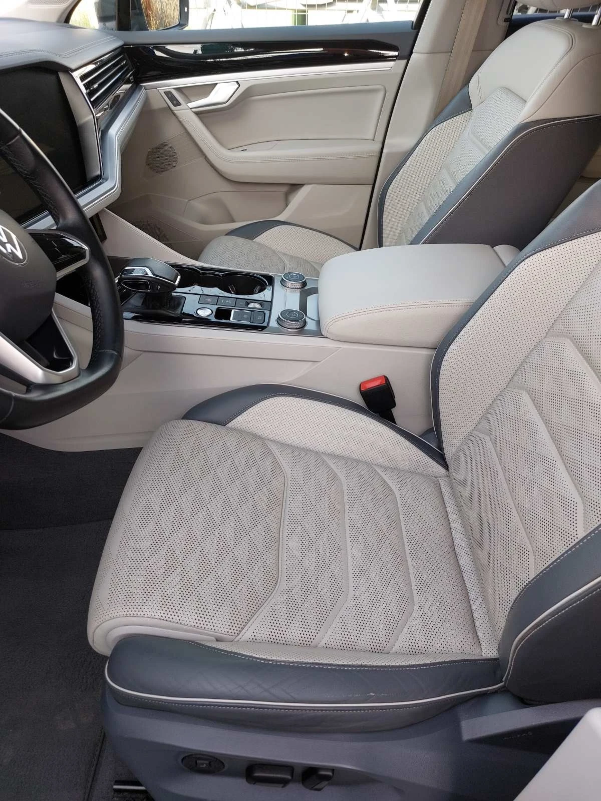 VW Touareg, снимка 7 - Автомобили и джипове - 56395180