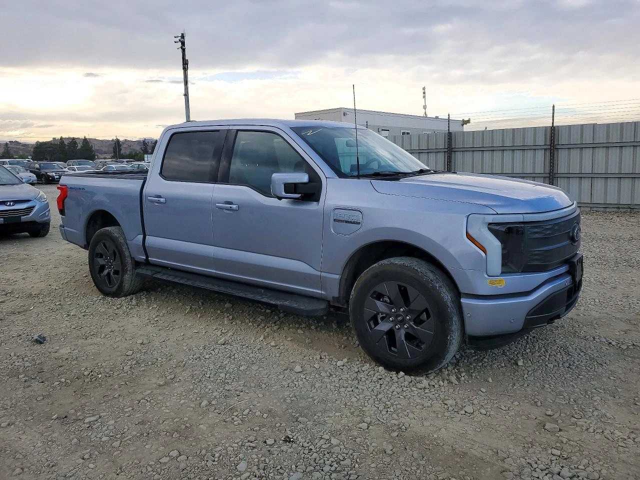 Ford F150 LIGHTNING LARIAT 4x4, снимка 4 - Автомобили и джипове - 56740093