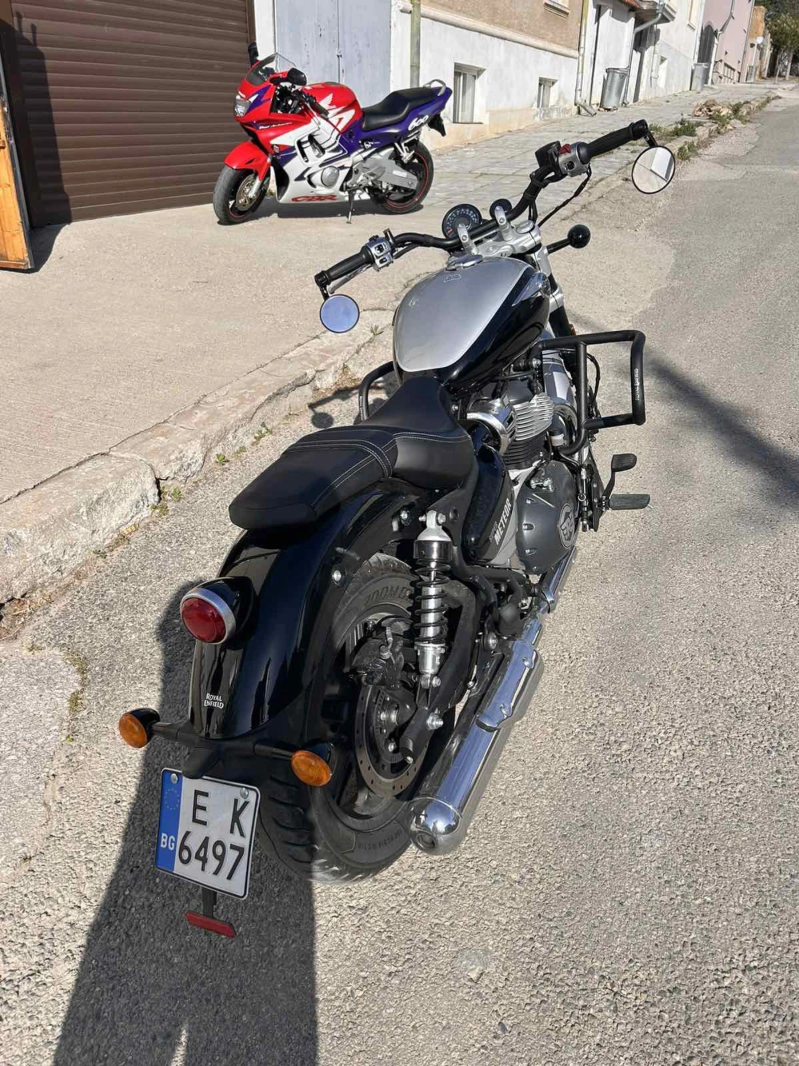 Royal Enfield Super Meteor 650 ABS A2 - изображение 2