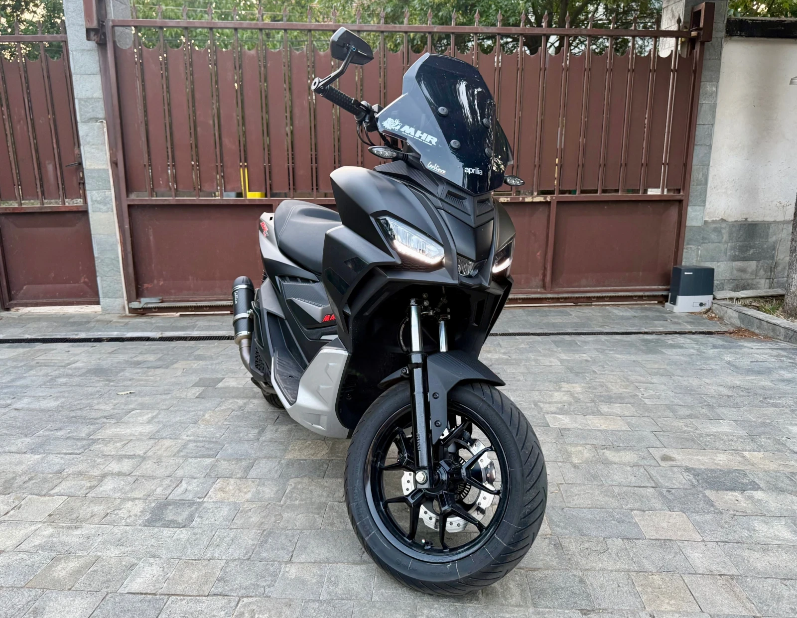 Aprilia Sr GT 200 / LEO VINCE/ MALOSSI MULTIVAR 2000