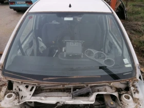 Челно стъкло за Хонда Джаз, снимка 1