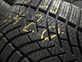 Гуми Зимни 235/45R18, снимка 3