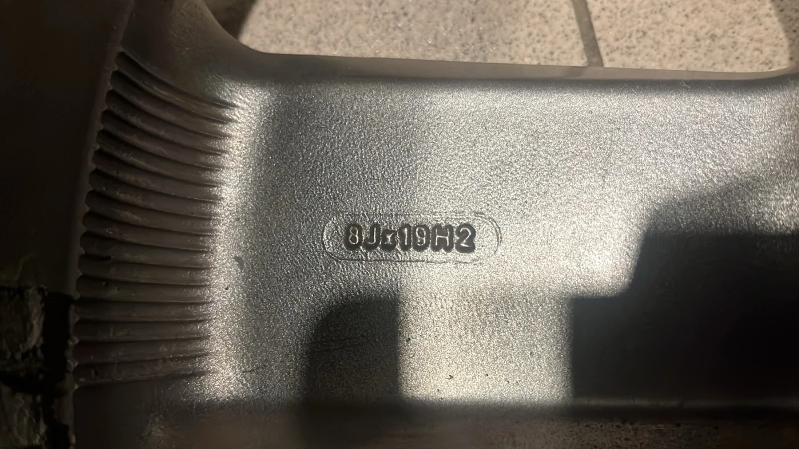    235/45R19 | Mobile.bg   10