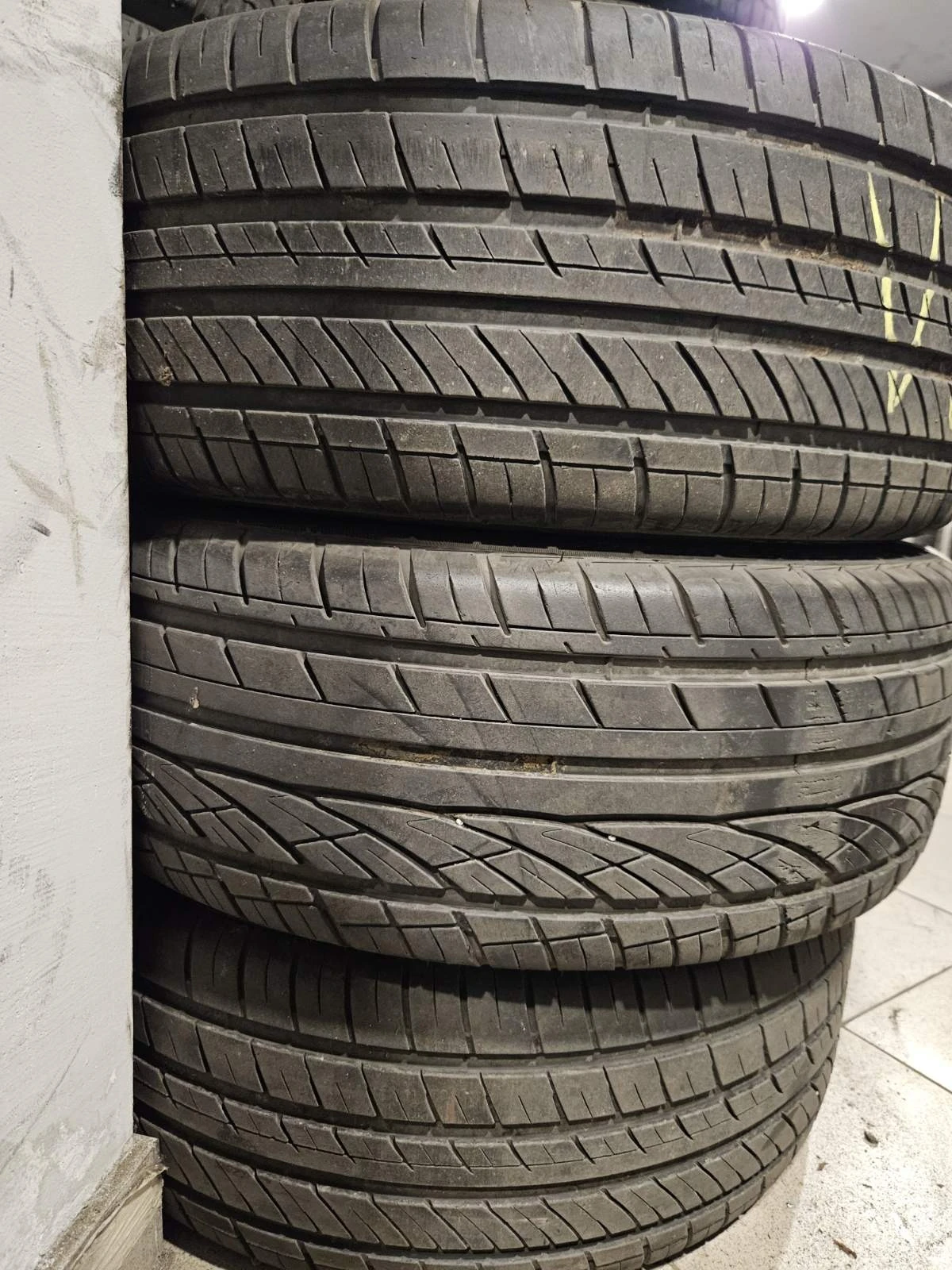    235/45R19 | Mobile.bg   4