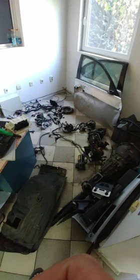 BMW 318 2.0д, снимка 7