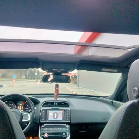 Jaguar XE 2.0d, снимка 11