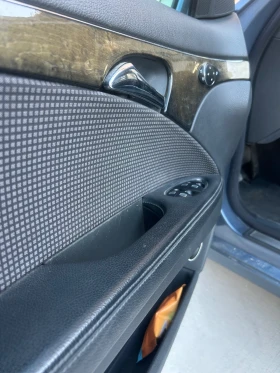 Mercedes-Benz E 320 CDI, снимка 10