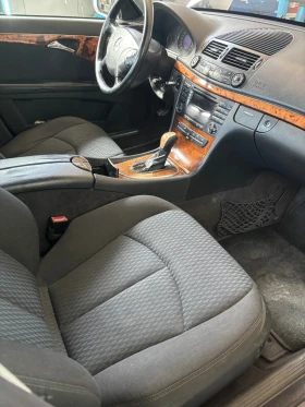 Mercedes-Benz E 220 Елеганс, снимка 8