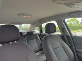 Opel Astra J 1.6 ГАЗ нова от България, снимка 15