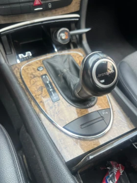 Mercedes-Benz E 220, снимка 8