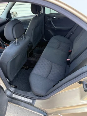Mercedes-Benz C 220, снимка 7