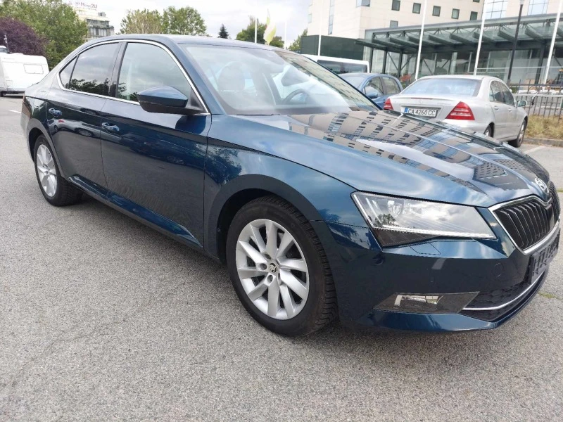 Skoda Superb 2,0D УНИКАЛЕН!!!!, снимка 2 - Автомобили и джипове - 42141297