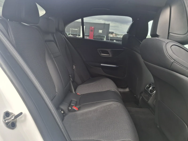 Mercedes-Benz C 200 4MATIC, снимка 8 - Автомобили и джипове - 46884994