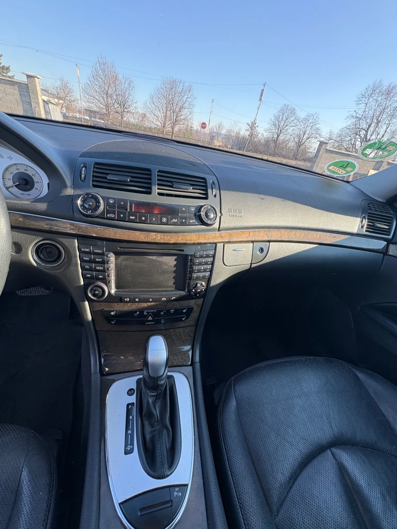 Mercedes-Benz E 350, снимка 8 - Автомобили и джипове - 48850084