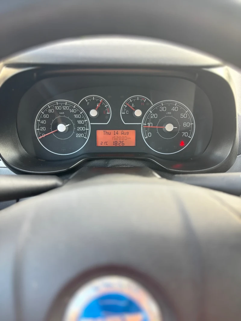 Fiat Punto, снимка 11 - Автомобили и джипове - 52979016