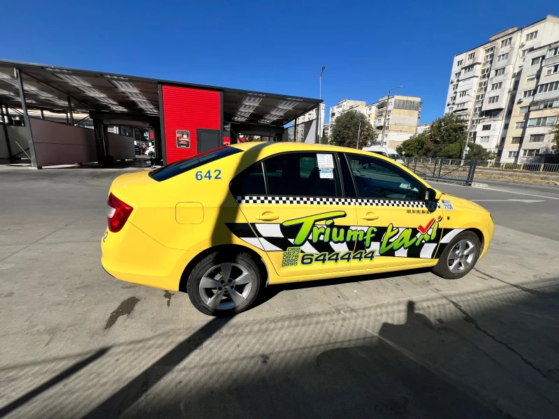 Skoda Rapid 1.2i LPG, снимка 5 - Автомобили и джипове - 52817586