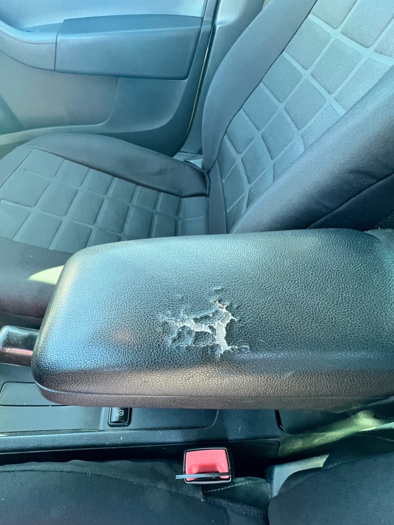 Skoda Rapid 1.2i LPG, снимка 14 - Автомобили и джипове - 52817586