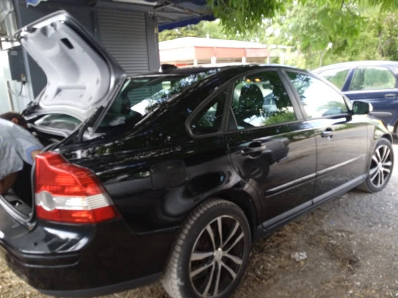 Volvo S40, снимка 3 - Автомобили и джипове - 52825877