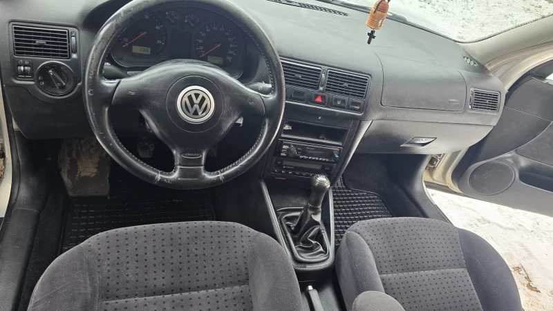 VW Golf 1.9 TDI 90HP, снимка 5 - Автомобили и джипове - 53191924