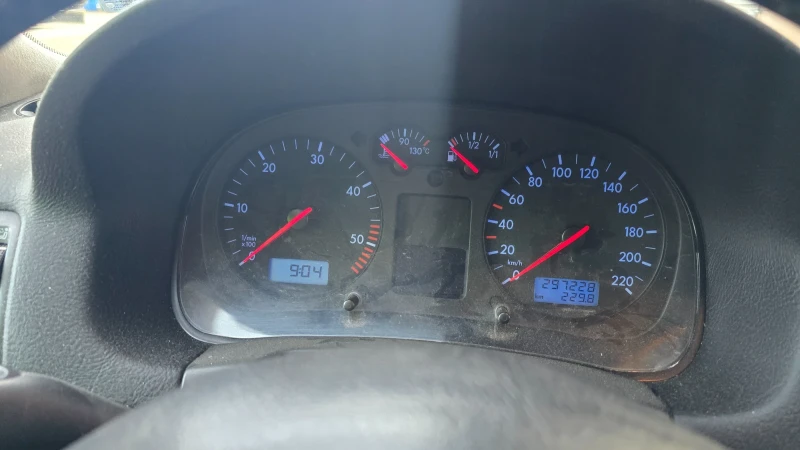 VW Golf 1.9 TDI 90HP, снимка 5 - Автомобили и джипове - 53191924