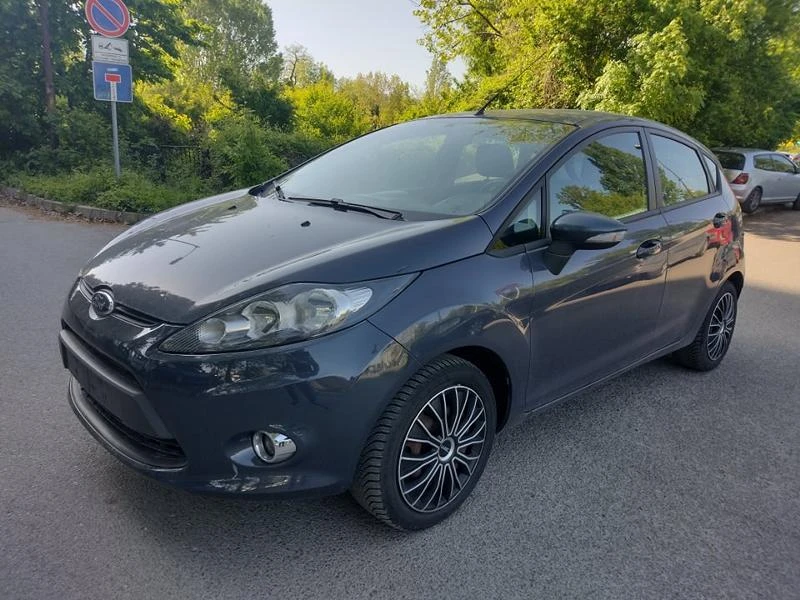 Ford Fiesta 1,2i 82ps EURO 5B, снимка 1 - Автомобили и джипове - 36712873