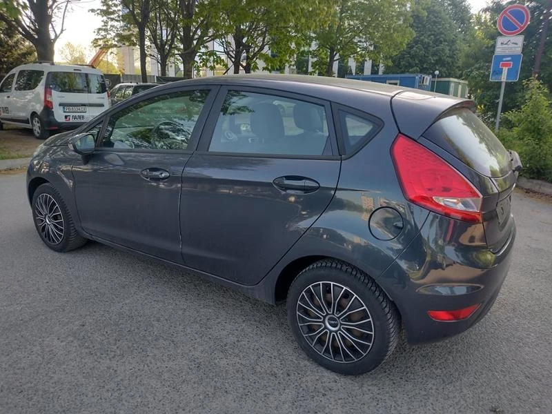 Ford Fiesta 1,2i 82ps EURO 5B, снимка 5 - Автомобили и джипове - 36712873