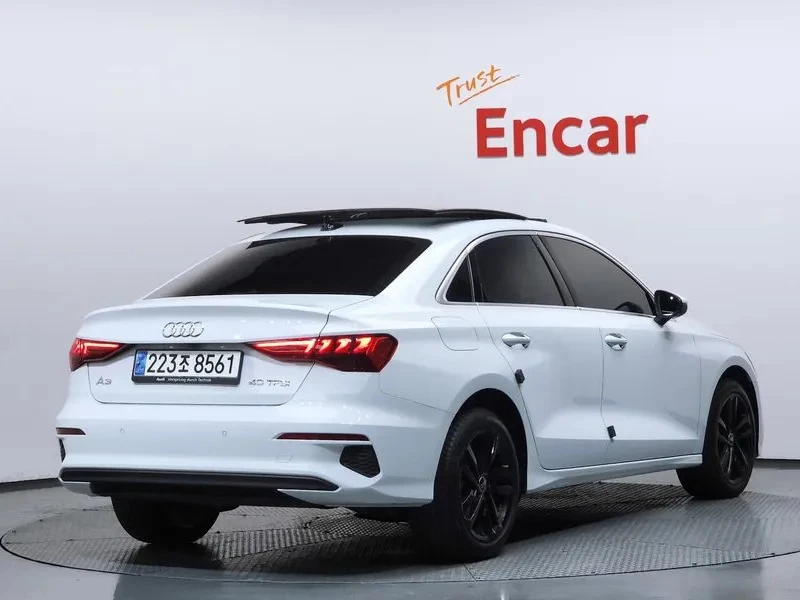 Audi A3 40 TFSI, снимка 2 - Автомобили и джипове - 54751613