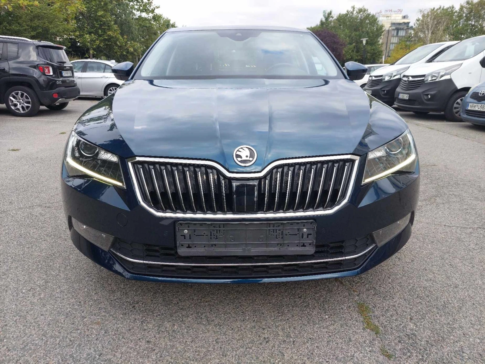 Skoda Superb 2,0D УНИКАЛЕН!!!! - изображение 3