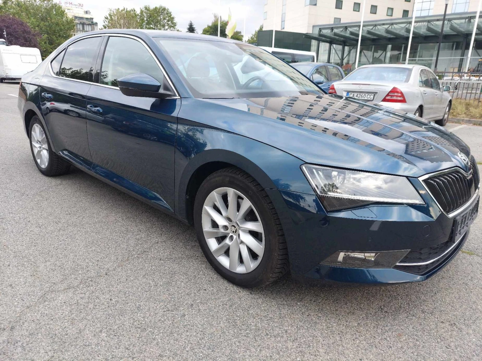 Skoda Superb 2,0D УНИКАЛЕН!!!! - изображение 2