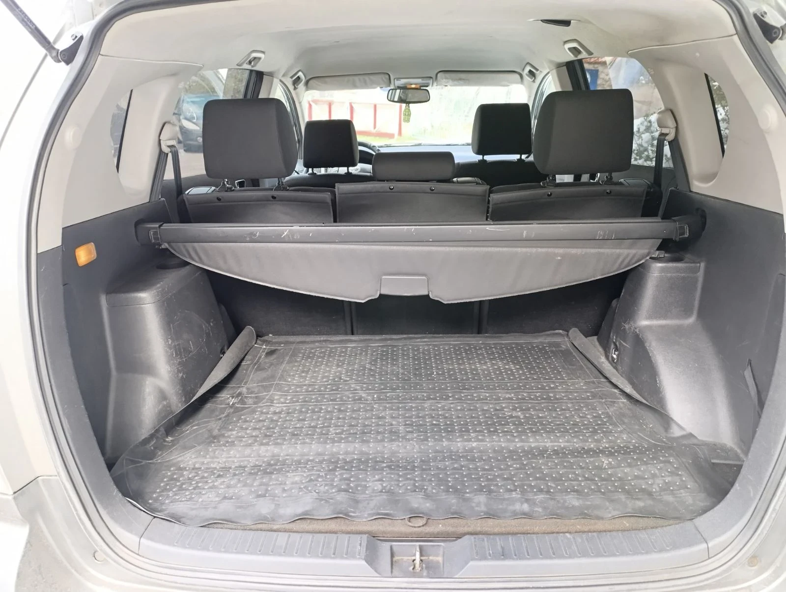 Toyota Corolla verso Verso - изображение 10