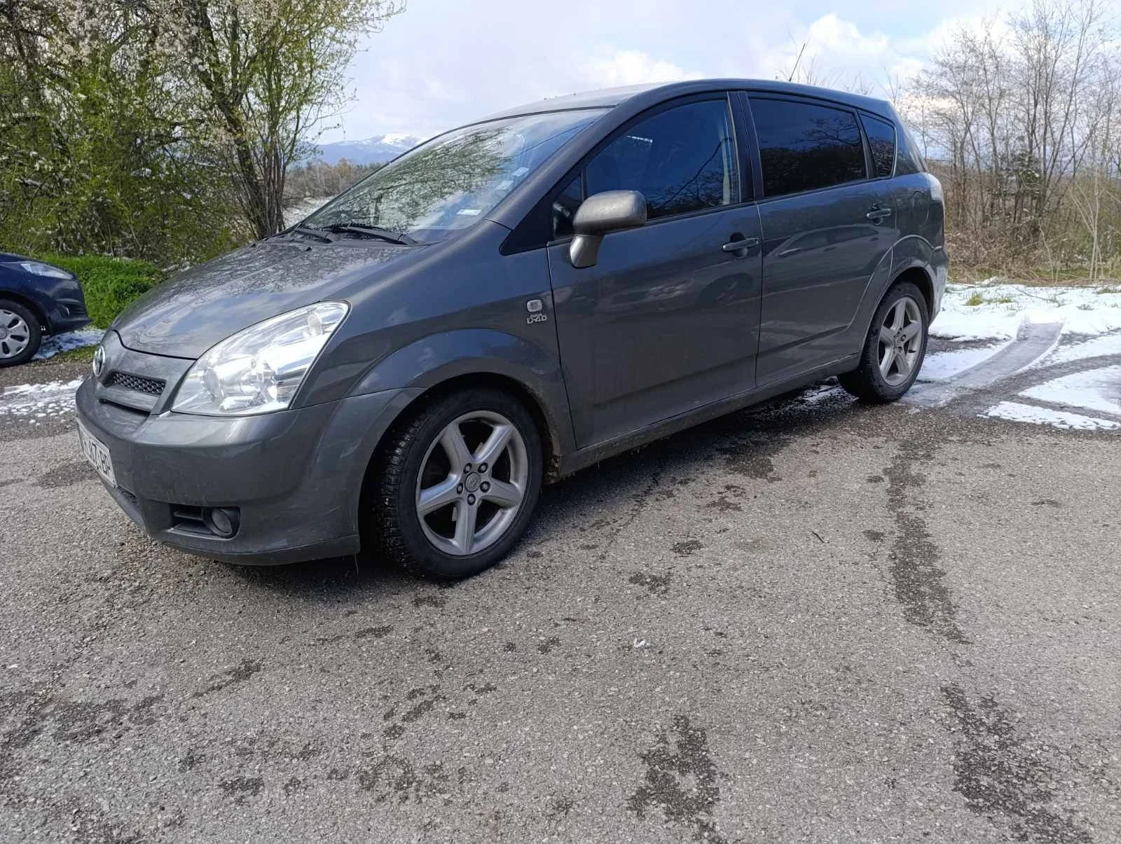 Toyota Corolla verso Verso - изображение 3