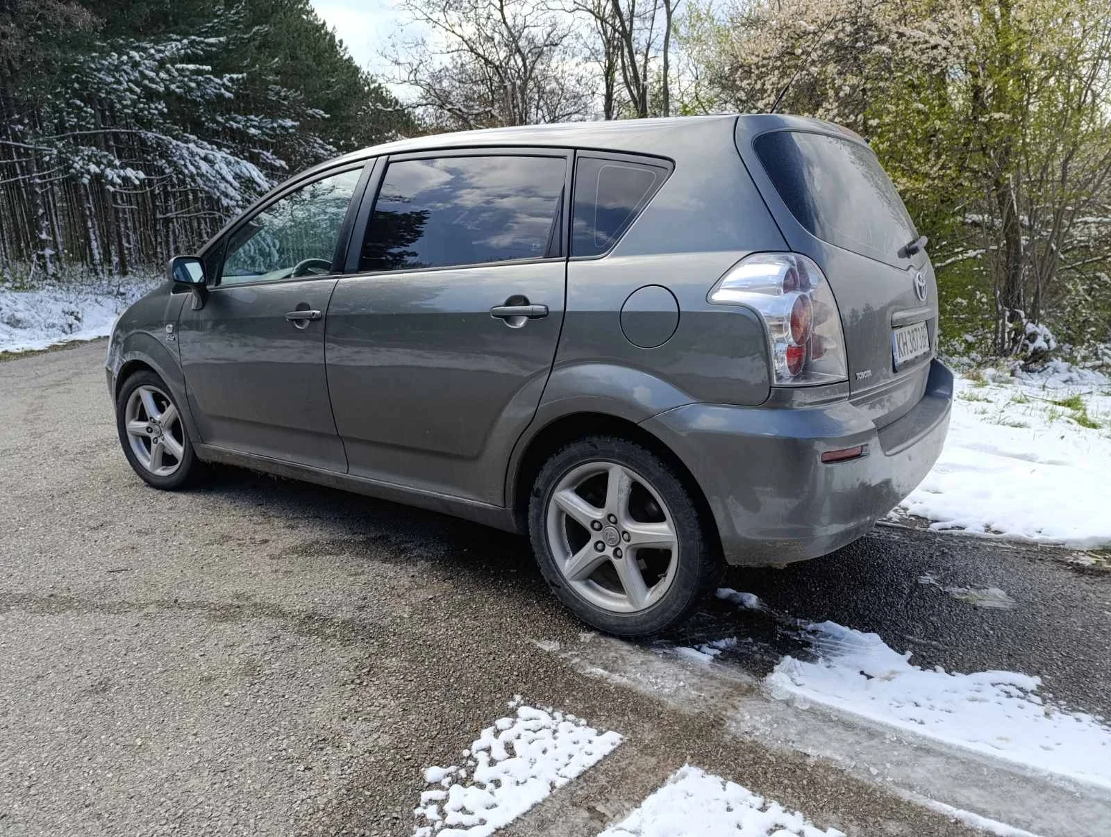 Toyota Corolla verso Verso - изображение 2