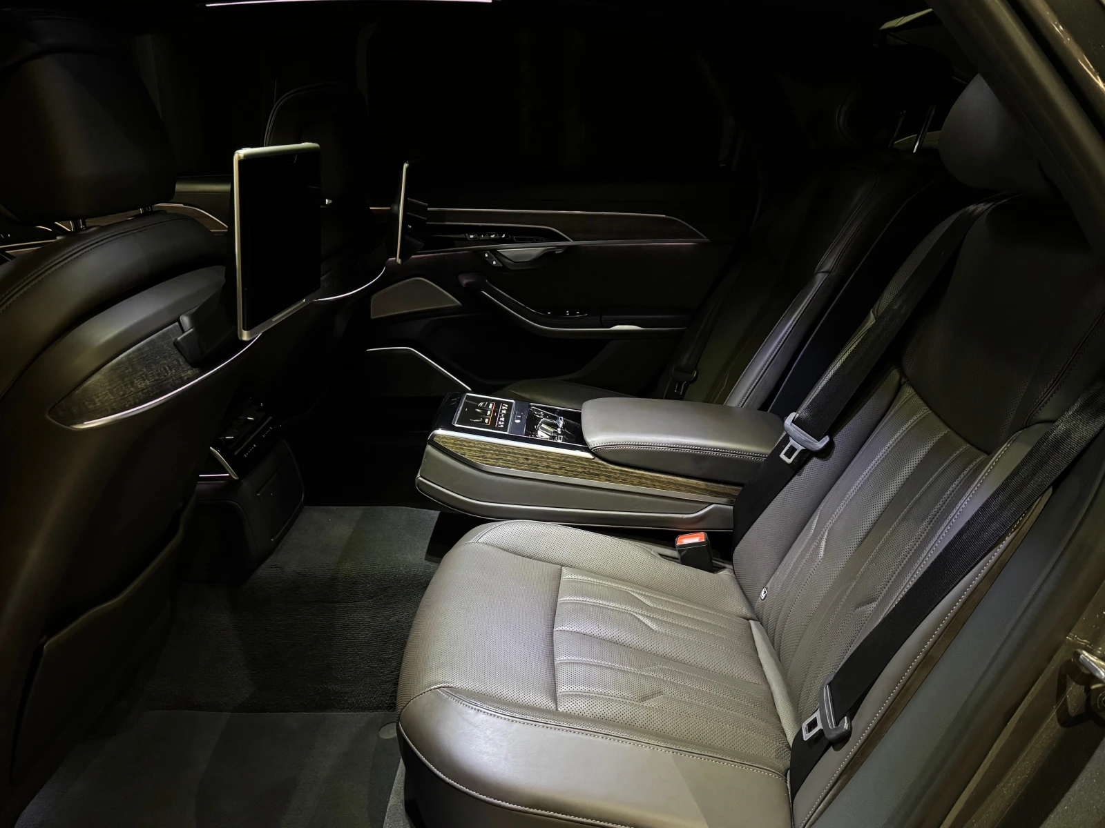 Audi A8  - изображение 7